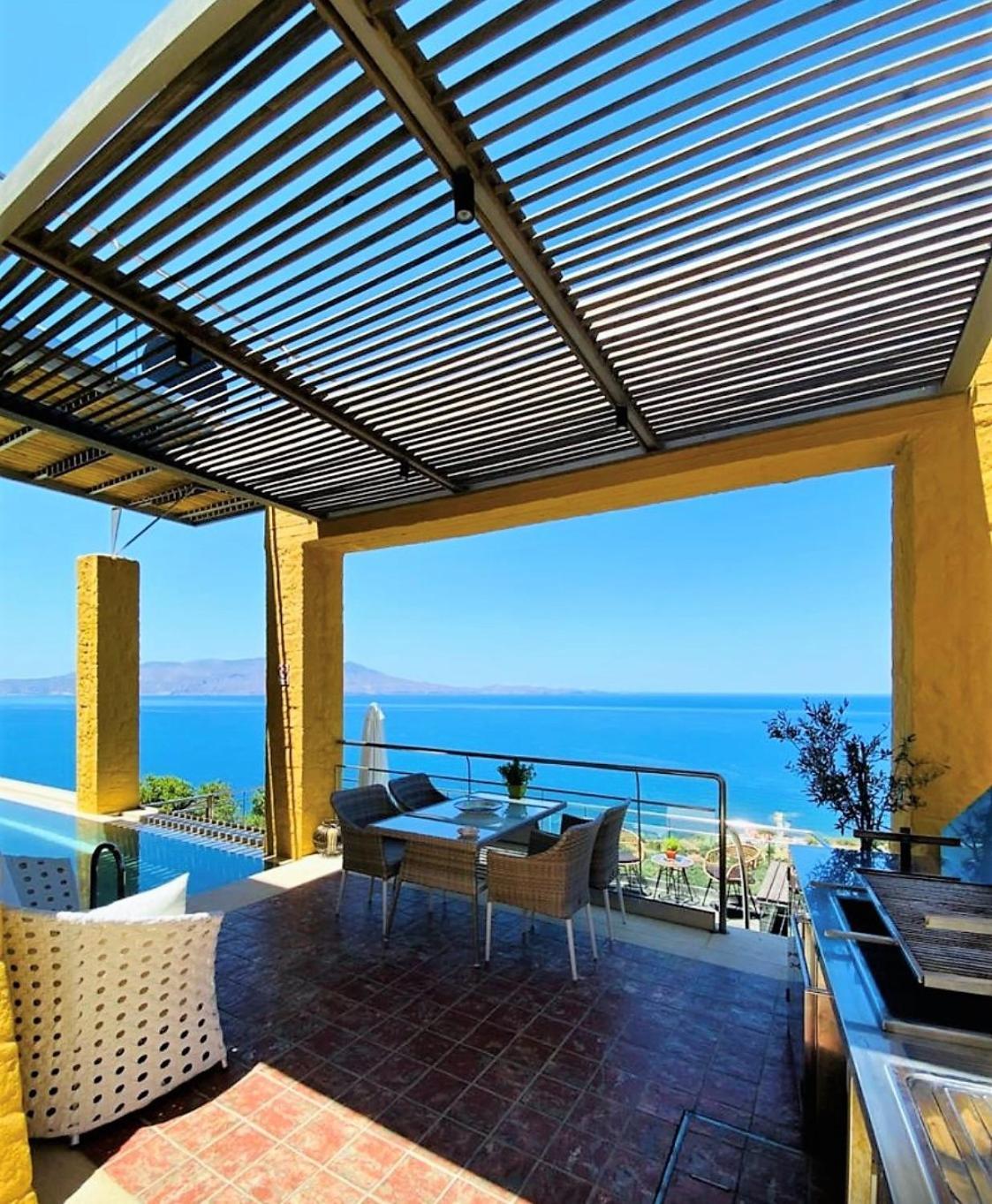Beachfront Ravdoucha Epavlis Eleni Villa - Pool, Hot Tub, Gym, Sauna, Private Parking, Wifi 하니아 외부 사진