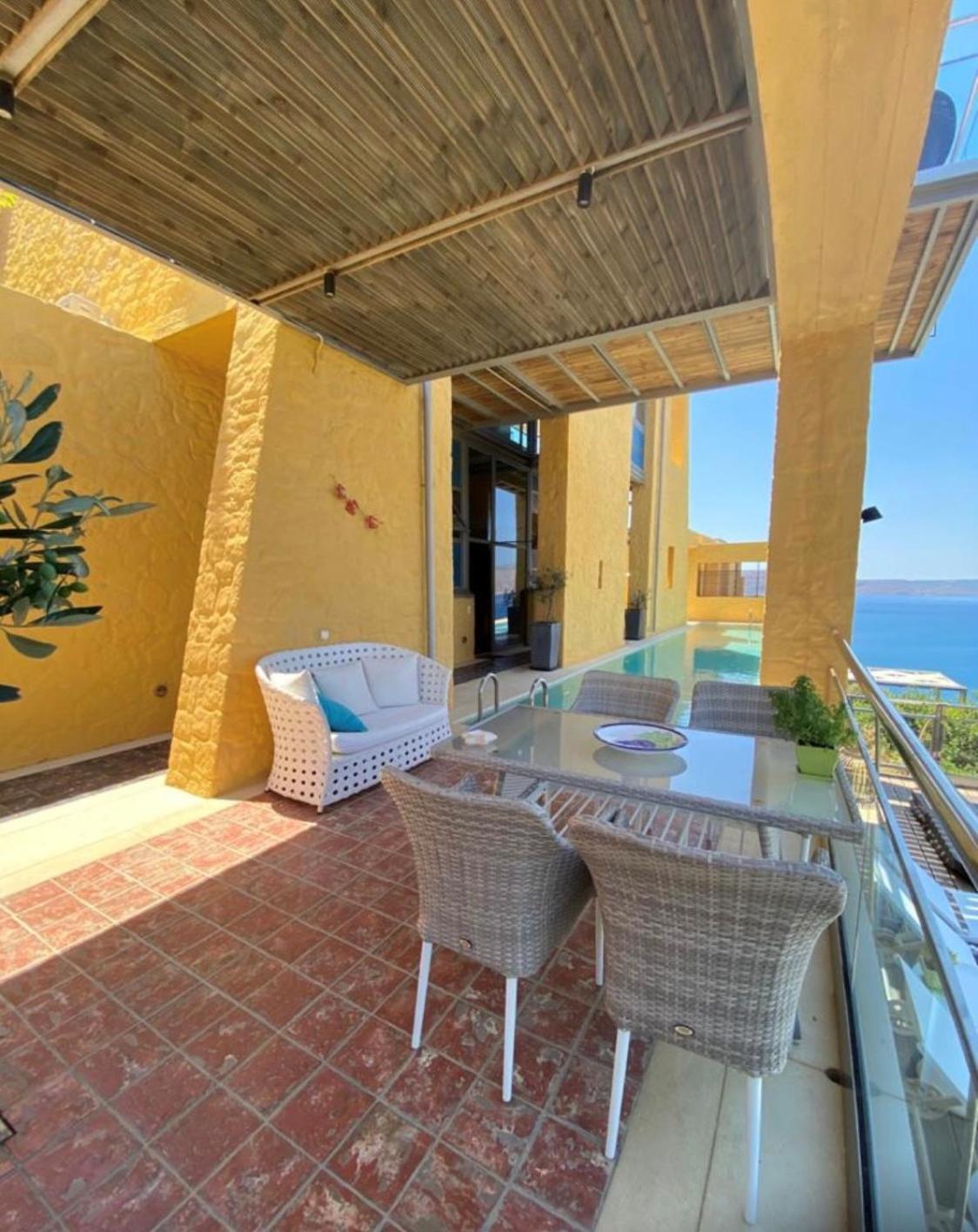 Beachfront Ravdoucha Epavlis Eleni Villa - Pool, Hot Tub, Gym, Sauna, Private Parking, Wifi 하니아 외부 사진