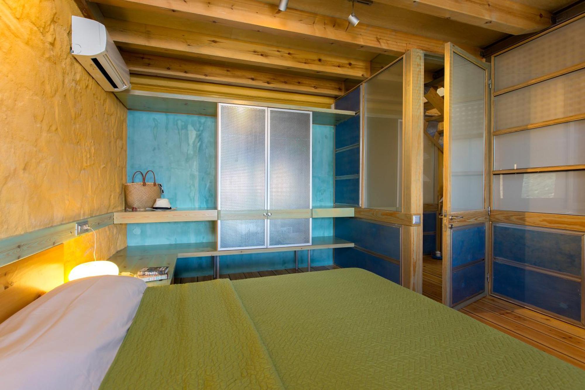 Beachfront Ravdoucha Epavlis Eleni Villa - Pool, Hot Tub, Gym, Sauna, Private Parking, Wifi 하니아 외부 사진