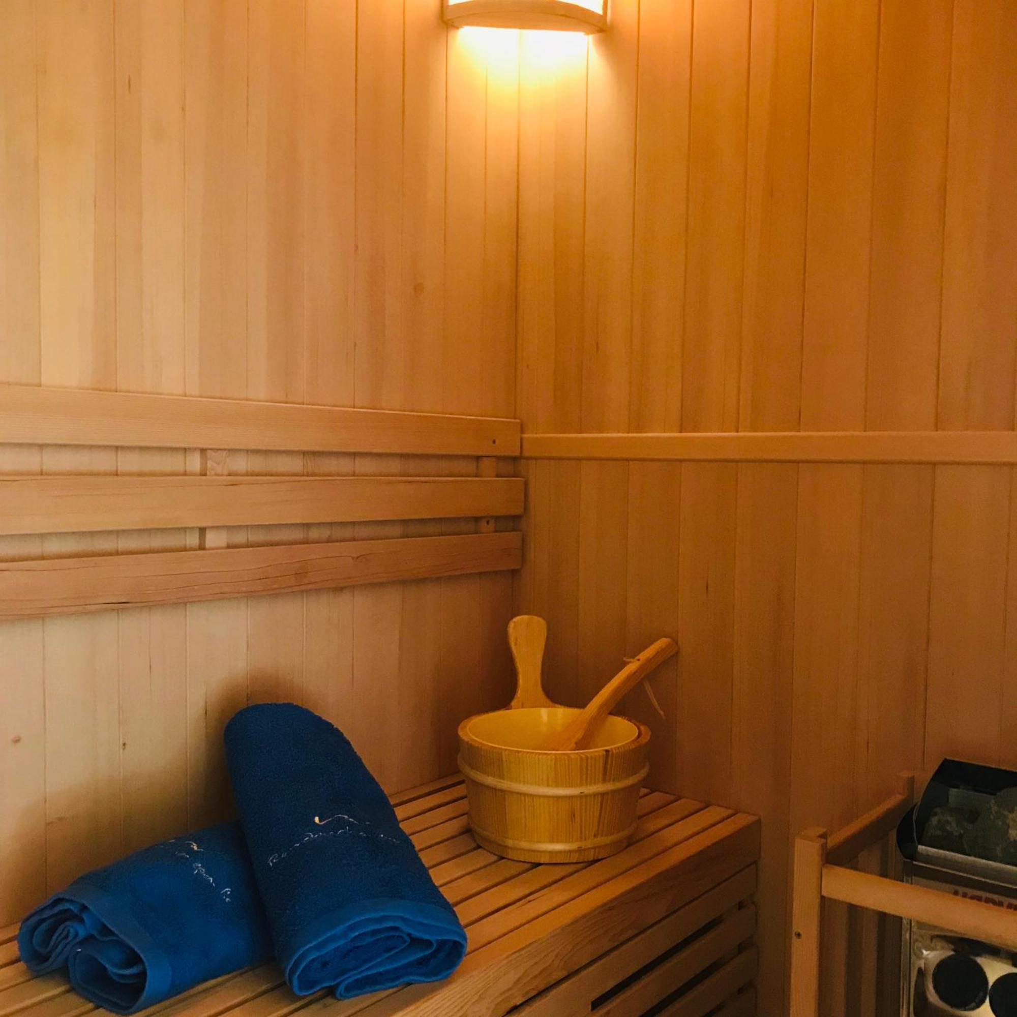Beachfront Ravdoucha Epavlis Eleni Villa - Pool, Hot Tub, Gym, Sauna, Private Parking, Wifi 하니아 외부 사진