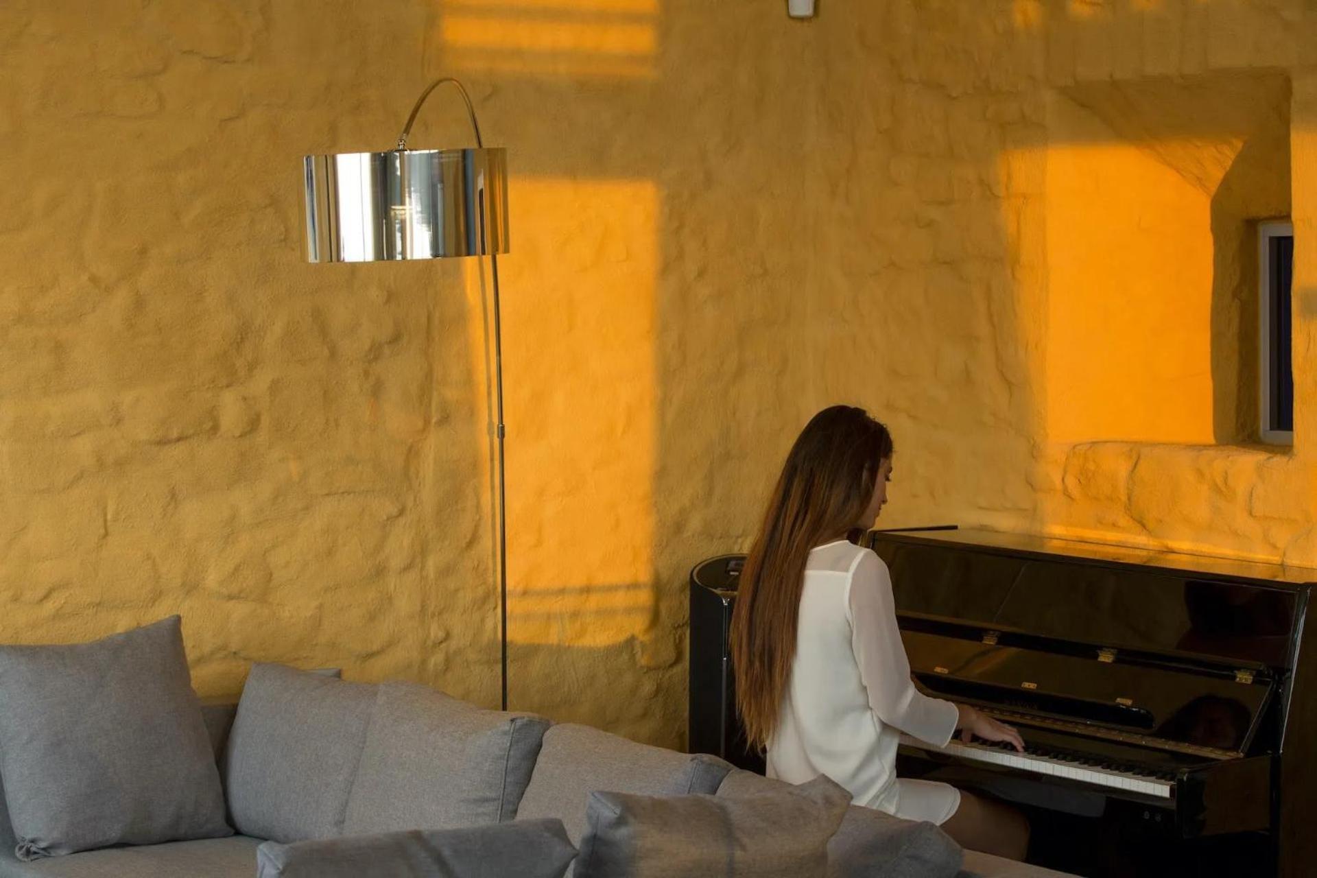 Beachfront Ravdoucha Epavlis Eleni Villa - Pool, Hot Tub, Gym, Sauna, Private Parking, Wifi 하니아 외부 사진